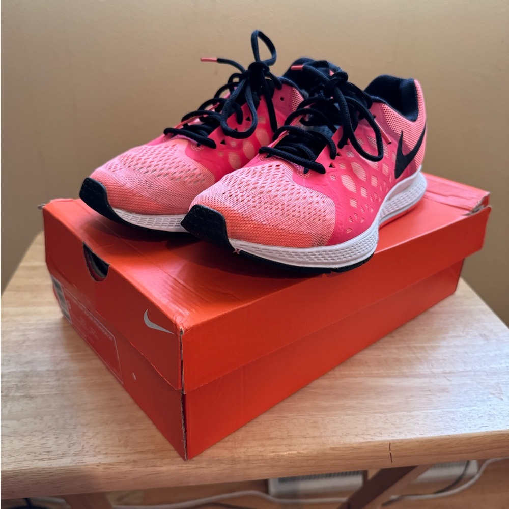 Nike Air Zoom Pegasus 31 in Lava Glow and Black
